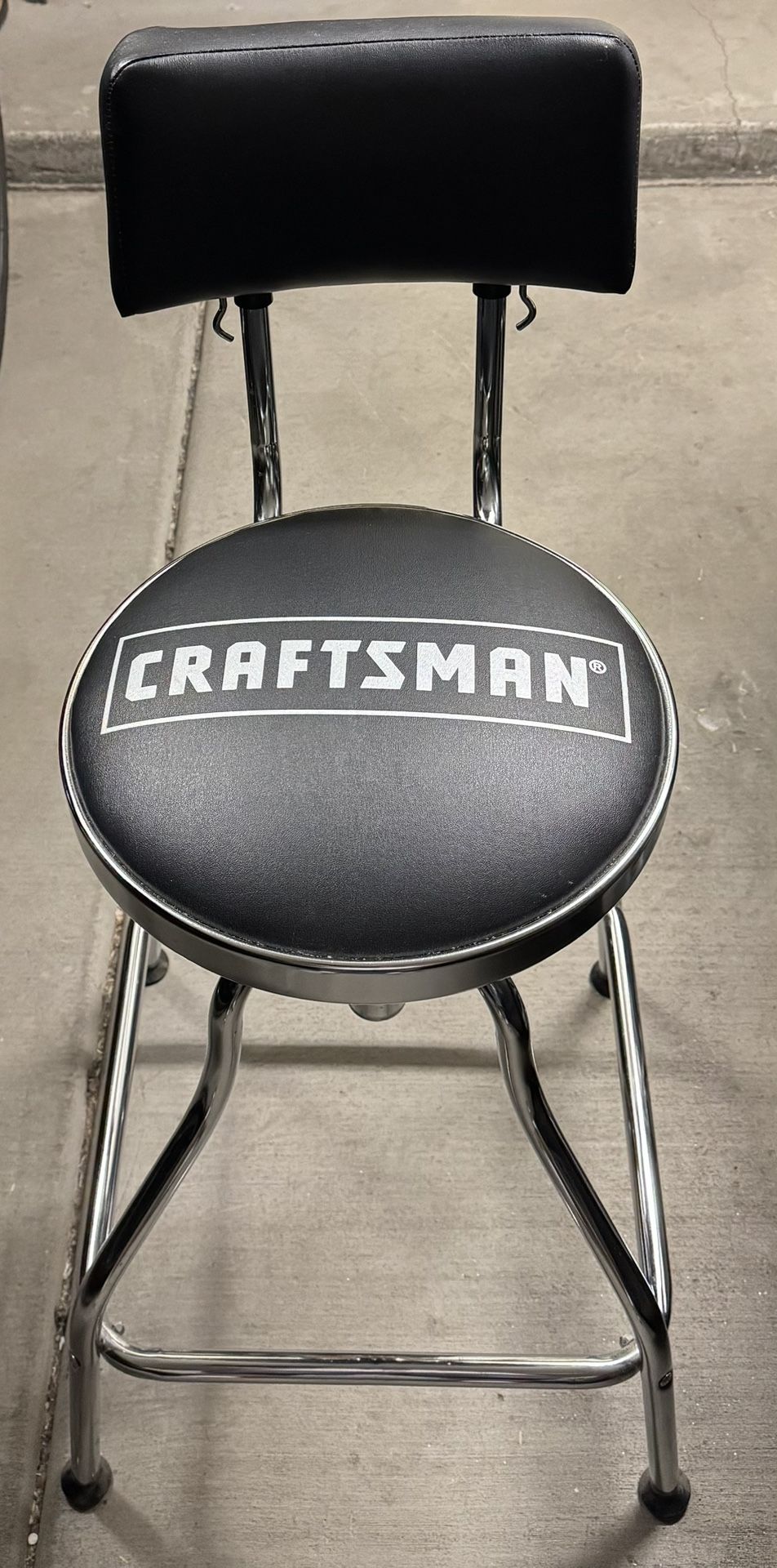 Craftsman Stool, Adjustable Hydraulic Seat And Backrest, Self Leveling Feet for Uneven Floor, Chrome Finish, Same As New, 1/2 of the Store price