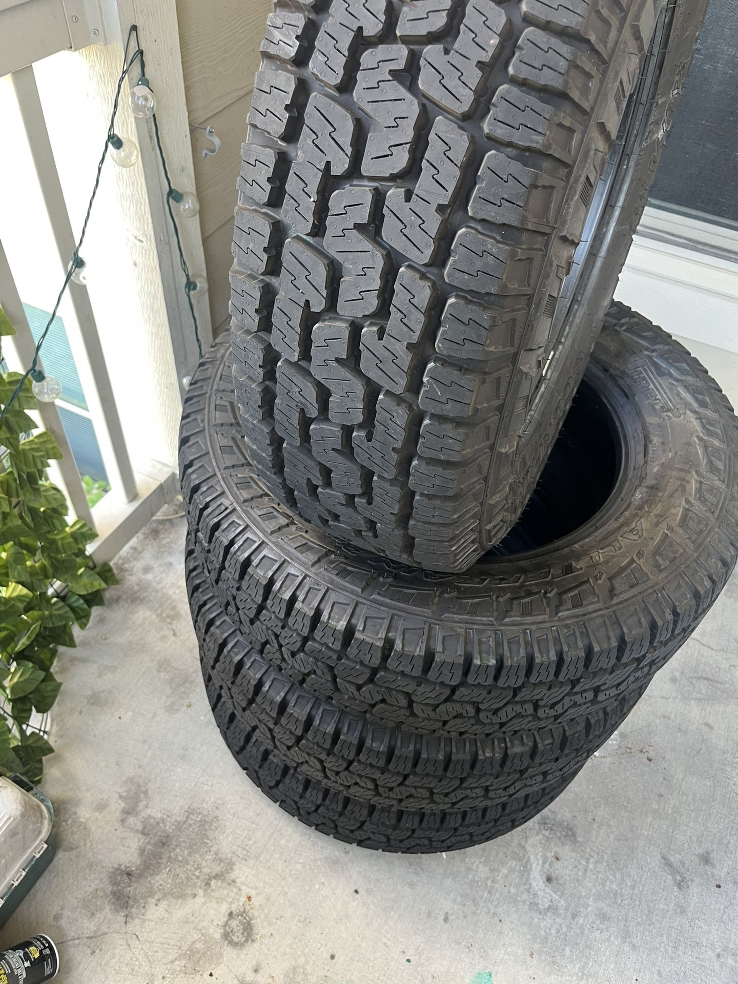 🔥 245/70R17 Pirelli Scorpion All Terrain Plus – Set of 4, Like New Max Tread!