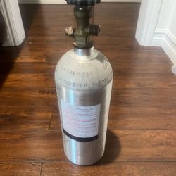  7.5 lbs Aluminum   CO2 Tank – Lightweight, Durable, and Refillable – Ideal for Draft Beer, Homebrewing, Hydroponics, Aquariums, Welding, 