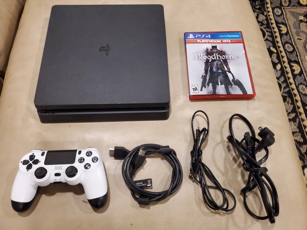 Playstation 4 PS4 - Console / System - 1TB - Complete Good Working Condition 