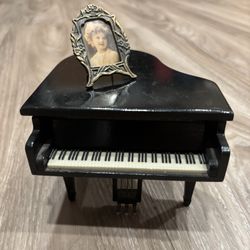 Miniature Dollhouse Player Piano With Antique Frame With Picture On It