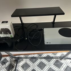 Xbox Series S All Wired Controller And Charging Station With Battery Pack Included 