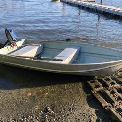 10’ Aluminum Boat Oars And Motor 