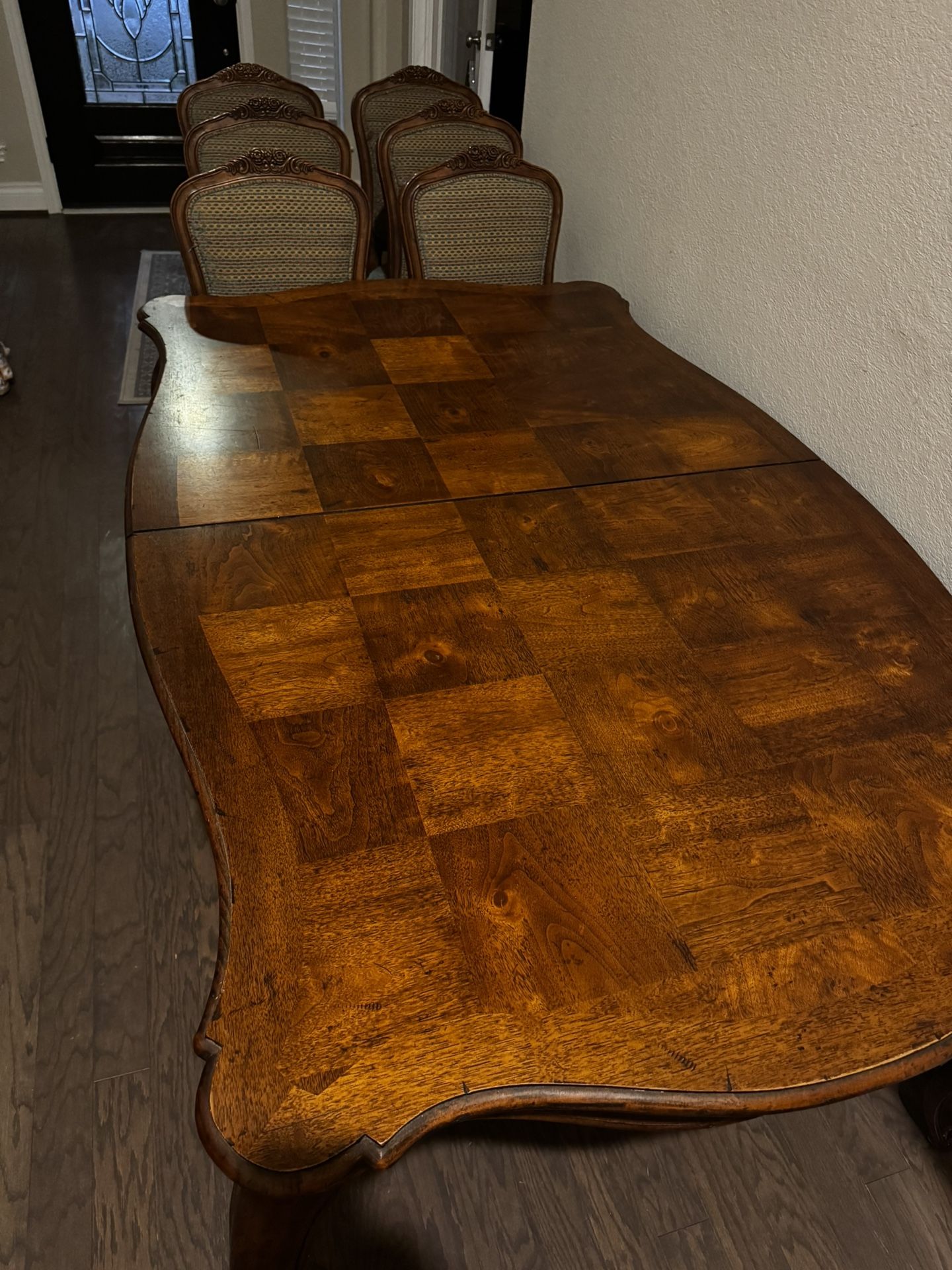 Henredon’s Table With 3 Leaves