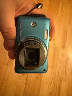GE E1486 TW 14.1MP Digital Camera Teal