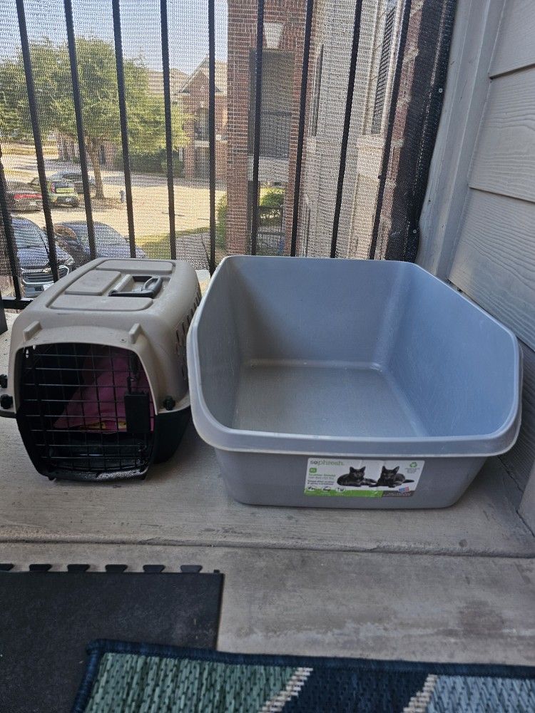 Cat Litter Box And Small Carrier Plus Cooling pad