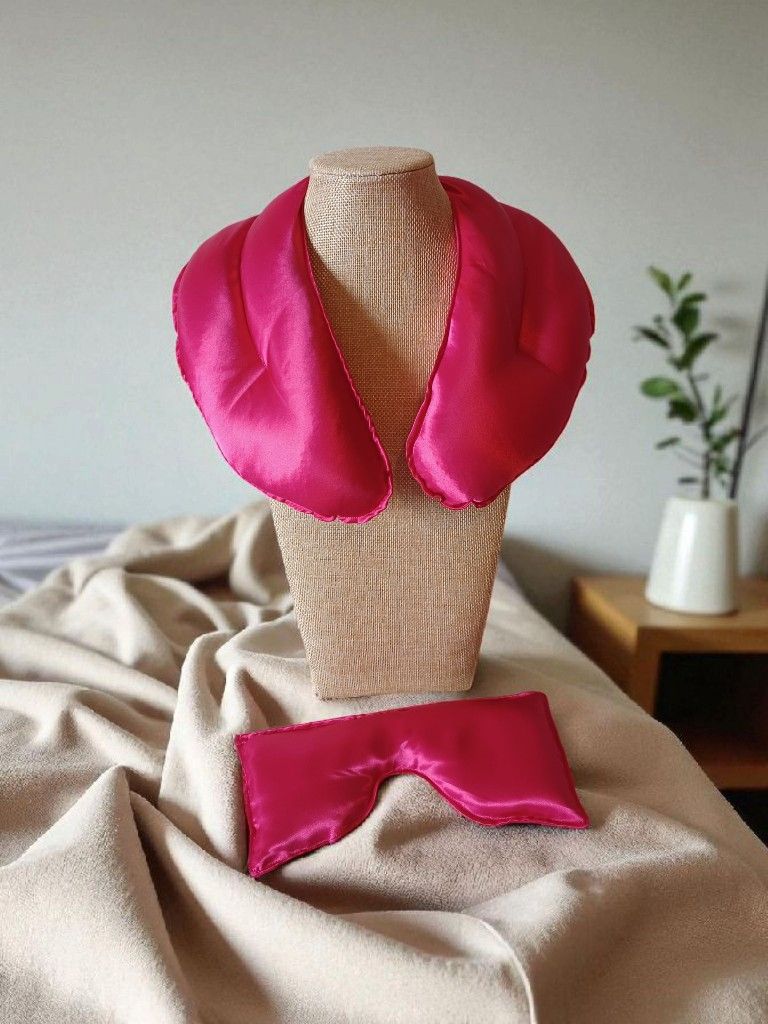 Set Of Neck Wrap And Eye Pillow