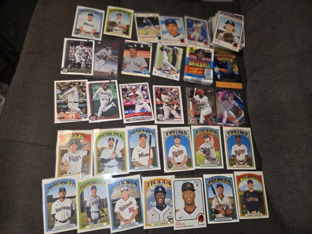 LOT 100 Baseball Cards ALL Rookies RC Rookie plus free #'d card, Shohei Ohtani, a #'d (29/50 Connor Seabold RC) auto baseball card, vintage 1990 Pack