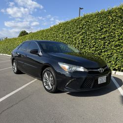 2016 Toyota Camry 
