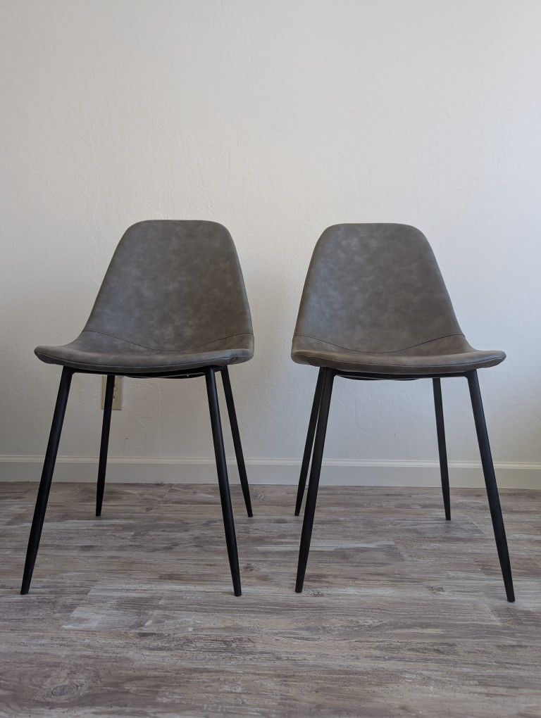 Vegan Leather Side Chair| Metal Frame| Set of 2| Negotiable| need to go by this week
