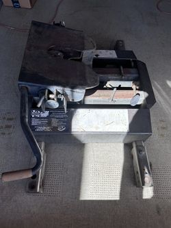 Fifth Wheel Hitch