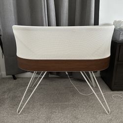 Happiest Baby Snoo Smart Bassinet 