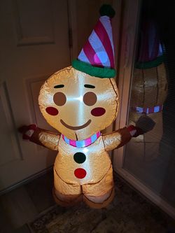 4’ Gingerbread Christmas Inflatable