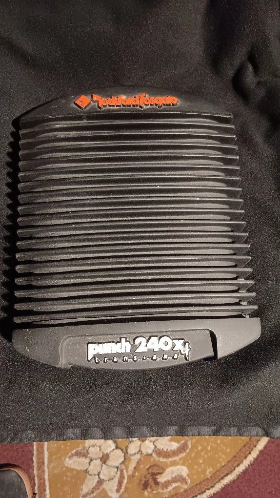 ROCKFORD FOSGATE PUNCH 240x4