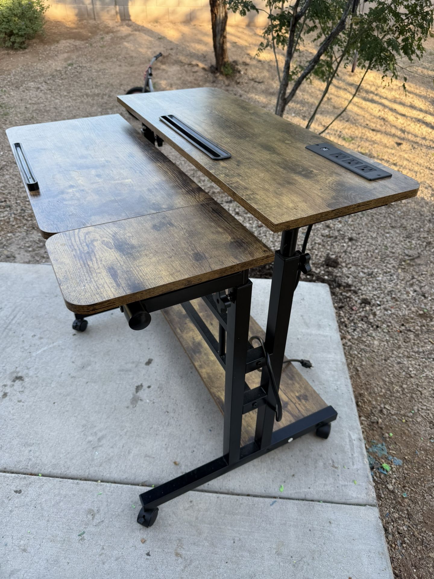 Rolling Desk Or Podium 