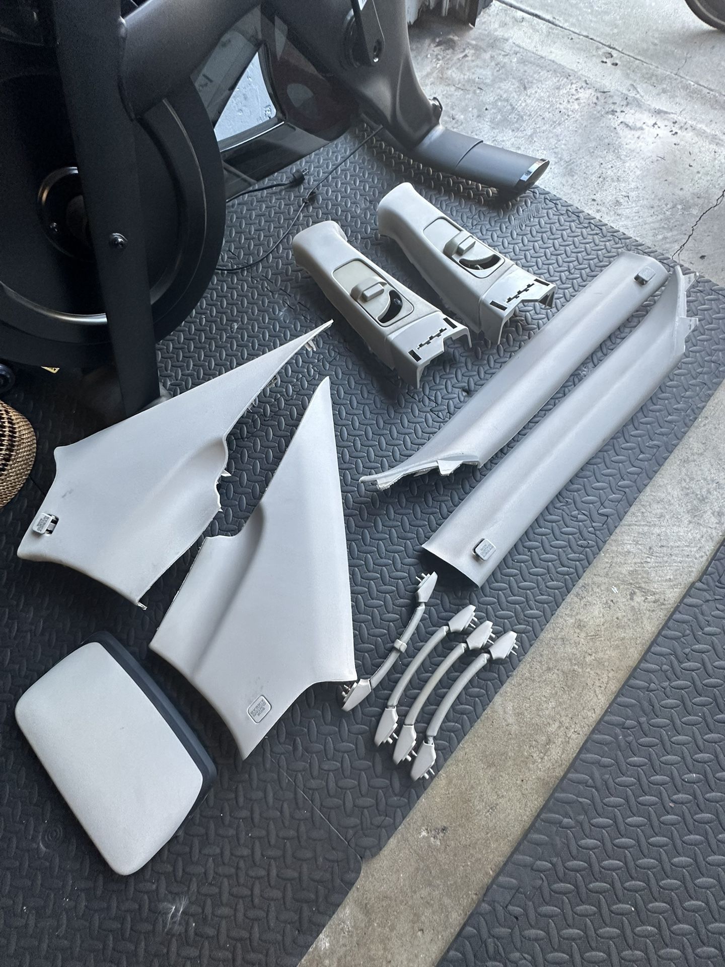 Acura TL Type S Interior A B C Pillars Roof Handle Pull Grey 2007