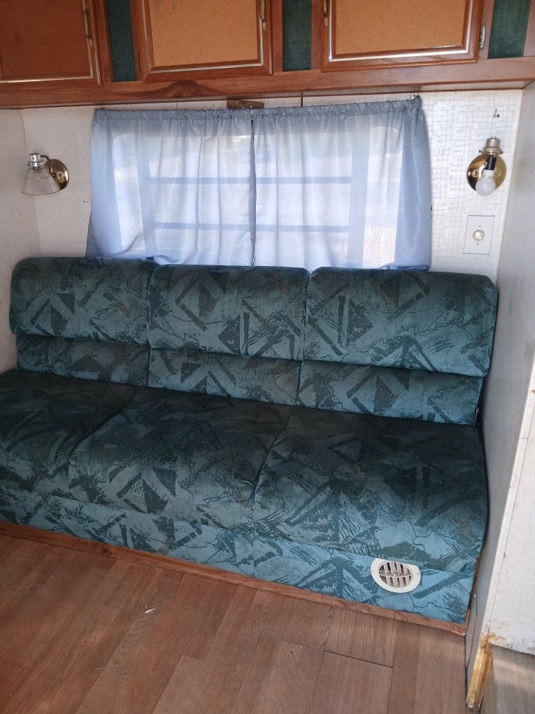 Mobile Home (Traila)