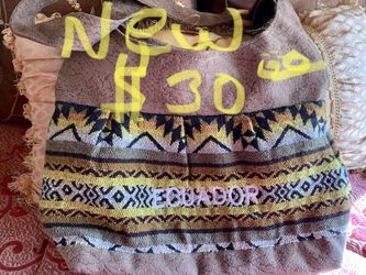 NEW Ecuador Material well made pocket book