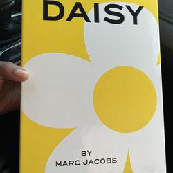 Daisy Marc Jacob’s 