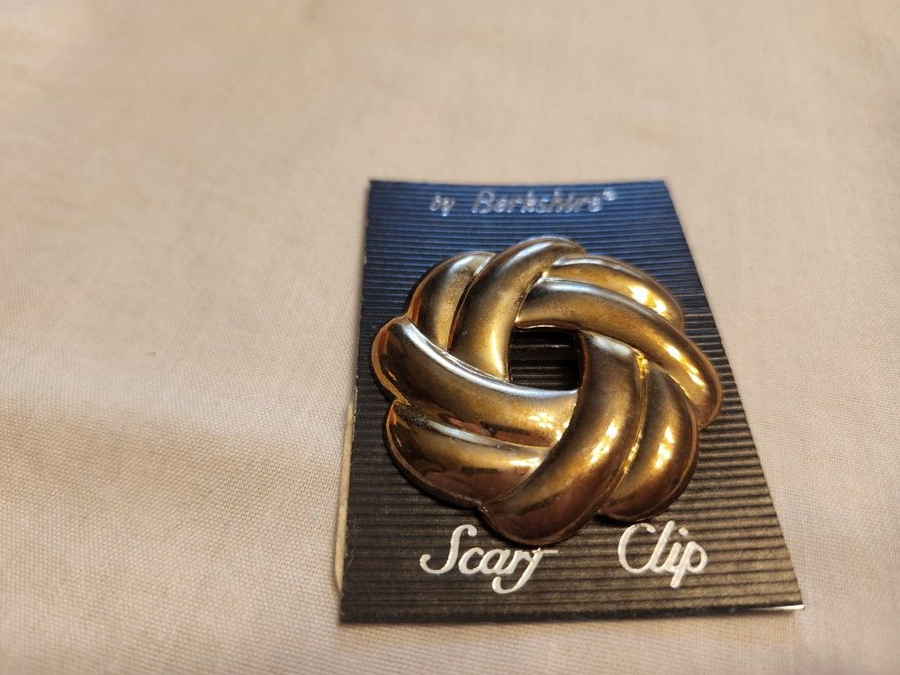 Berkshire Scarf Pin