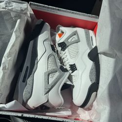 Jordan 4 Cement 