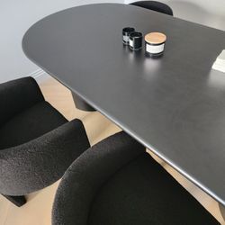 Beautiful Black Table And Chairs
