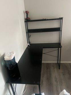 Gaming desk