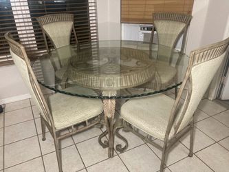 Round Glass Top Dining Table with 4 Chairs