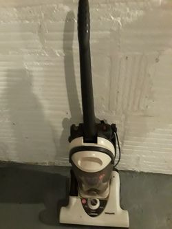 Nice Hoover fold down vacuum cleaner 45.00