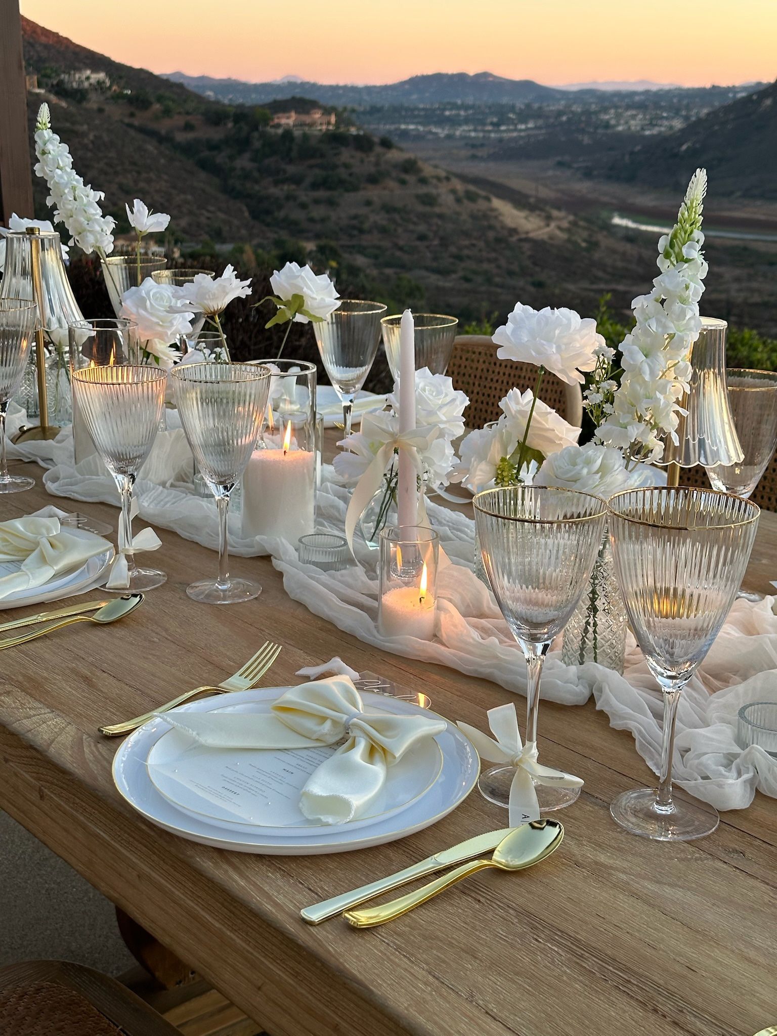 50 Wedding Faux Flowers With Bud Vases