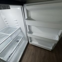 Brand New frigidaire Refrigerator  