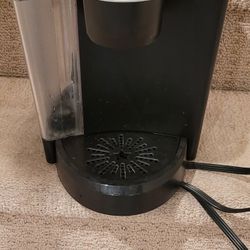 Keurig B44 machine and rotating Kpod holder