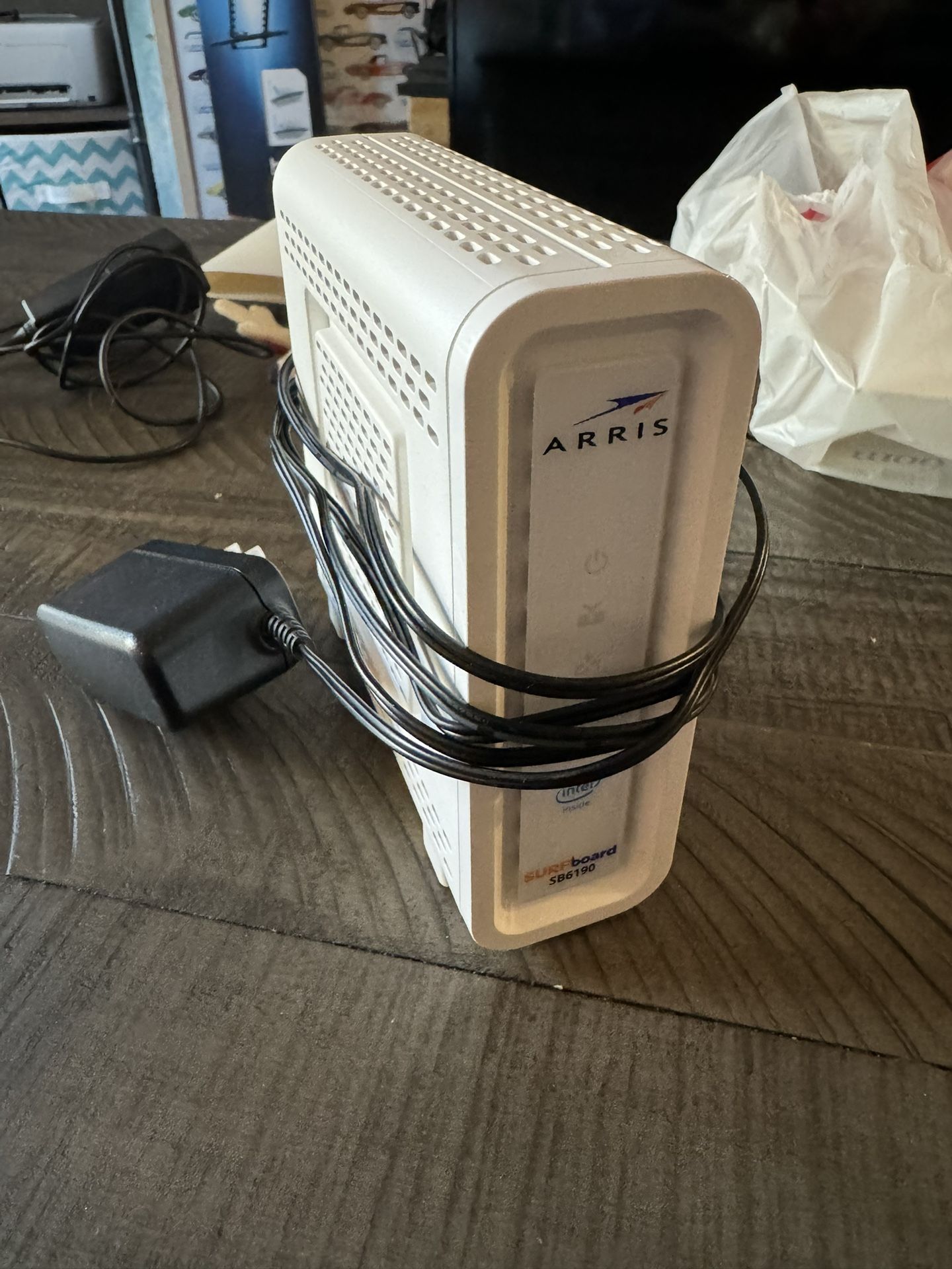 Arris Surfboard SB6190 Cable Modem