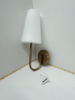 Capital Lighting Averitt Wall Sconce 1-Light Aged Brass – NEW IN BOX