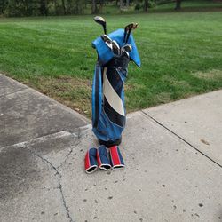 Golf Clubs. 1970's Pw-9. LH. Drivers 1,3, & 4. And Bag.