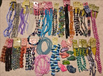 Lot (AG) of Assorted Bead Strands