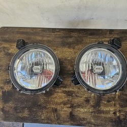 Jeep Wrangler JL OEM Headlight