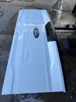 Tailgate Ford F-150