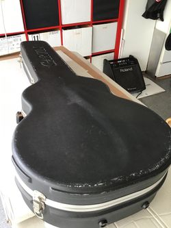 Carvin hardshell classic/electric guitar