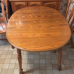 Medium Oak Table W/4 Chairs