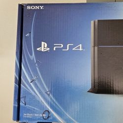 PS4 Box Only (Empty)