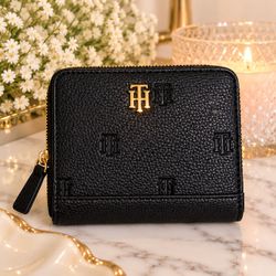 NWT Tommy Hilfiger Black Monogram Compact Wallet Gold Logo