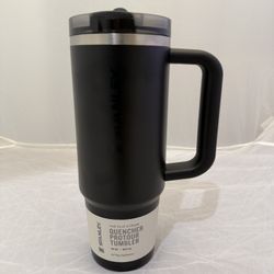 Stanley - Quencher Pro Tour Tumbler - The Flip Straw - 30oz Black
