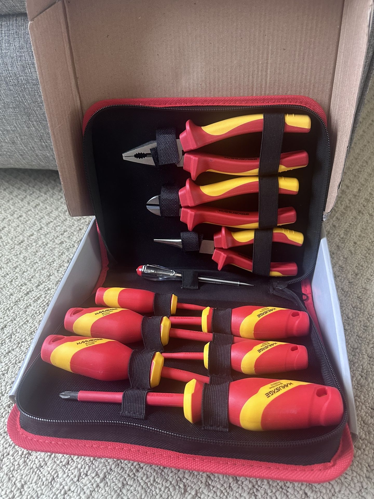 Brand NEW - Insulated Electrician Screwdriver Set with Pouch, Phillips, Slotted, Magnetic Screwdriver Repair Tool Kit, Non-Slip Grip, 10-Piece Compati
