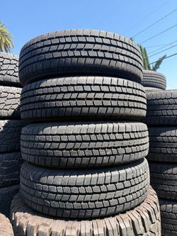 215/85r16 Michelin  tires en excelentes condiciones de vida las 4