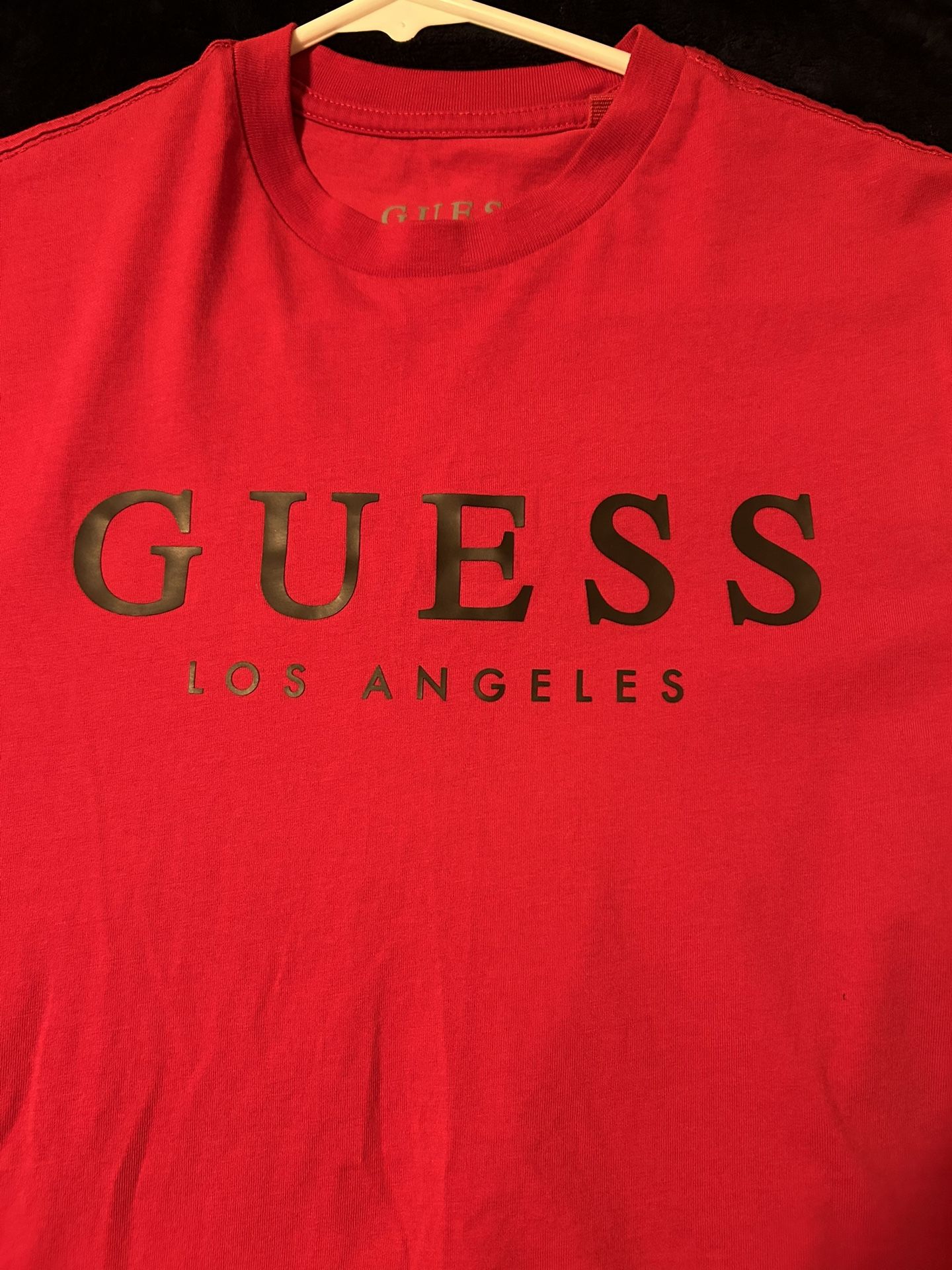 Men’s Guess Tee Red In Size Extra Small