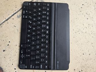 Logitech wireless Bluetooth keyboard for iPad i pad mini