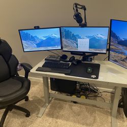 High End Complete Gaming/Streaming Setup
