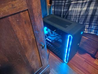 Alienware R16 works great
