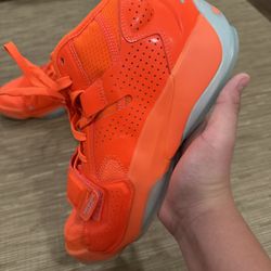 Nike Jordan Zion 2 Hyper Crimson Orange Size 9.  
